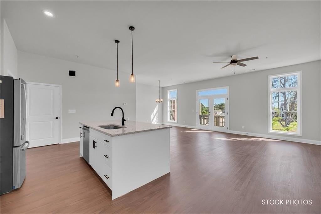 1058 Homestead Way Street - Photo 7 of 35