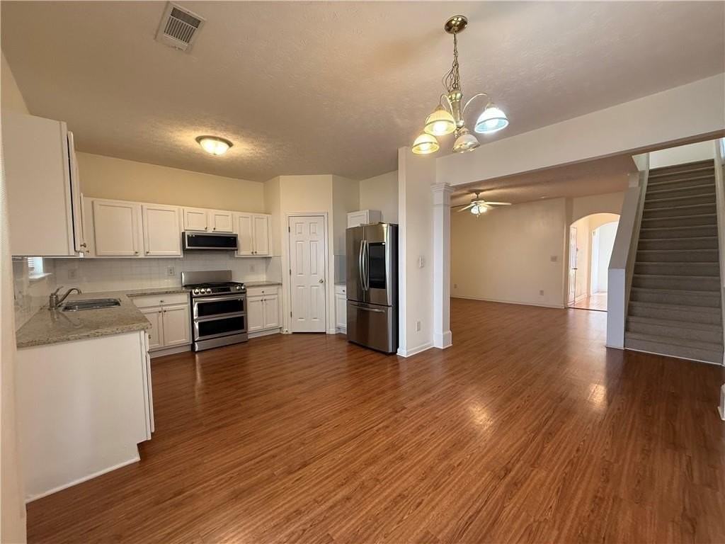 3817 Grovemont Pl - Photo 6 of 17