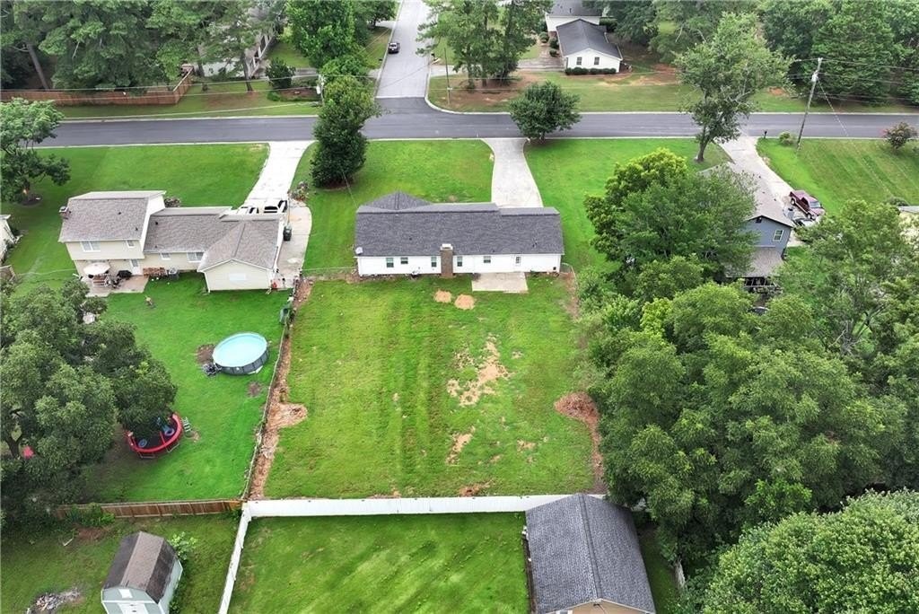 649 Oakland Way - Photo 4 of 37