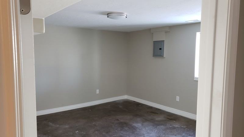 1691 N Main St - Photo 6 of 17