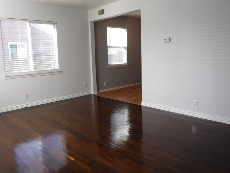 1036 S Pueblo St - Photo 2 of 10