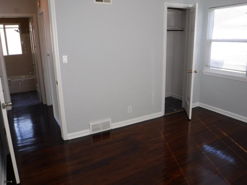 1036 S Pueblo St - Photo 6 of 10