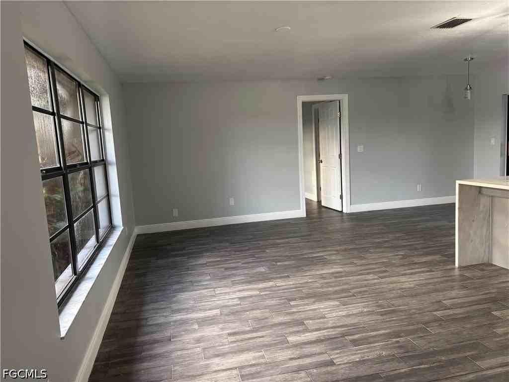 1318 Sw 9th Ave - Photo 2 of 29