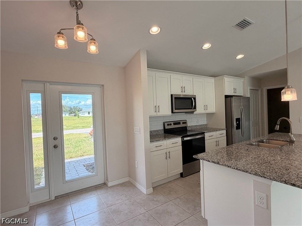 318 Nw 20th St - Photo 3 of 25