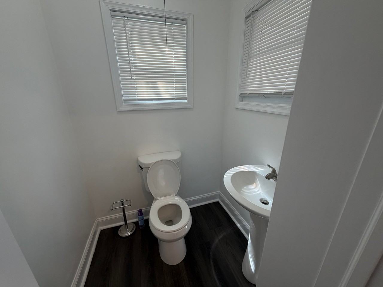 1834 W 11th St - Photo 7 of 16
