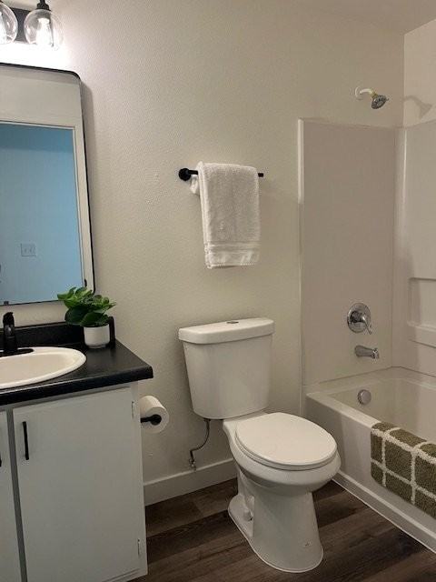 155 Ne Craven Rd - Photo 5 of 9