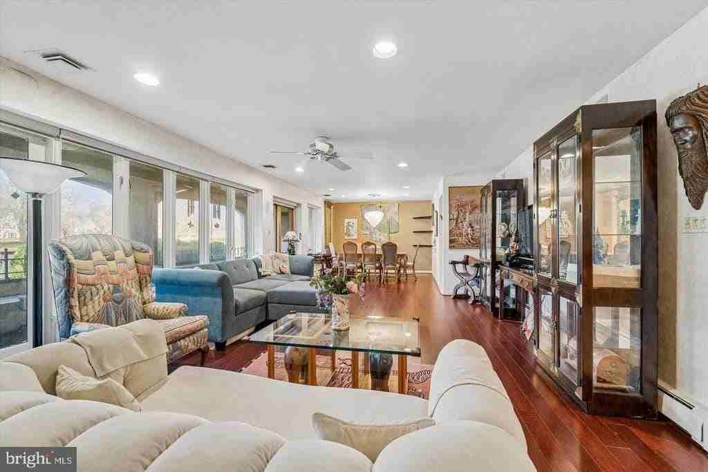 152 Centura - Photo 5 of 35