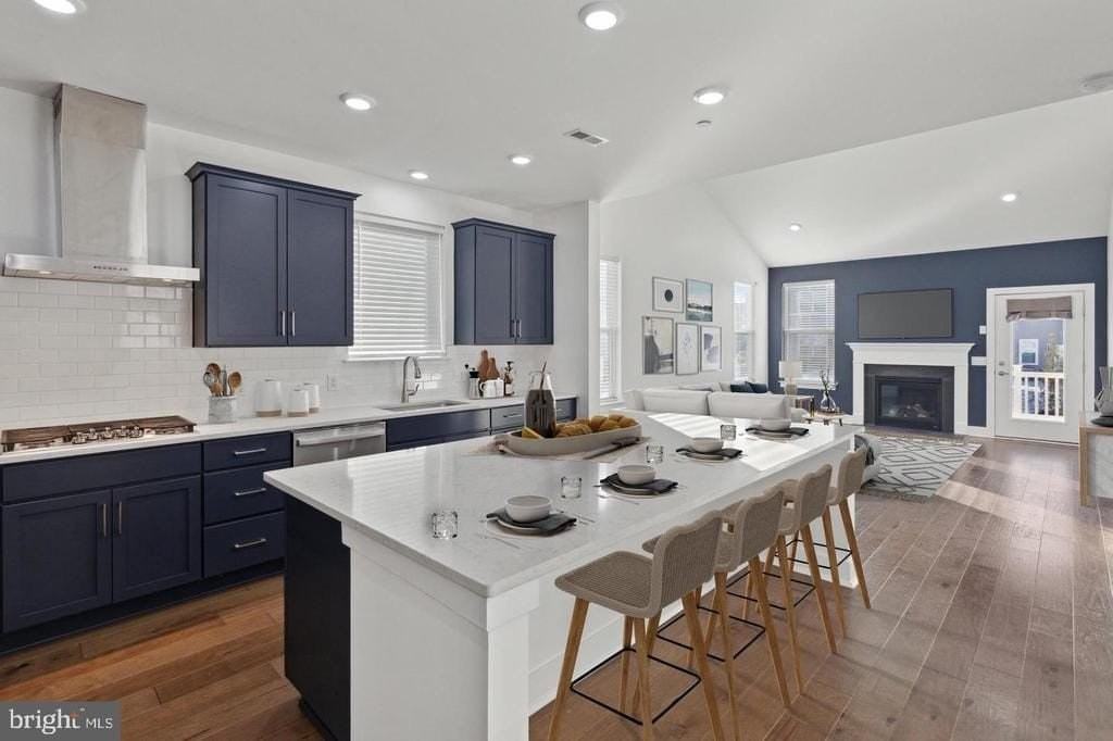 10 Ladbroke Dr - Photo 3 of 26