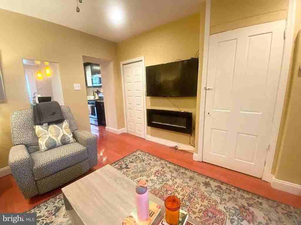 4323 Dexter St - Photo 5 of 23