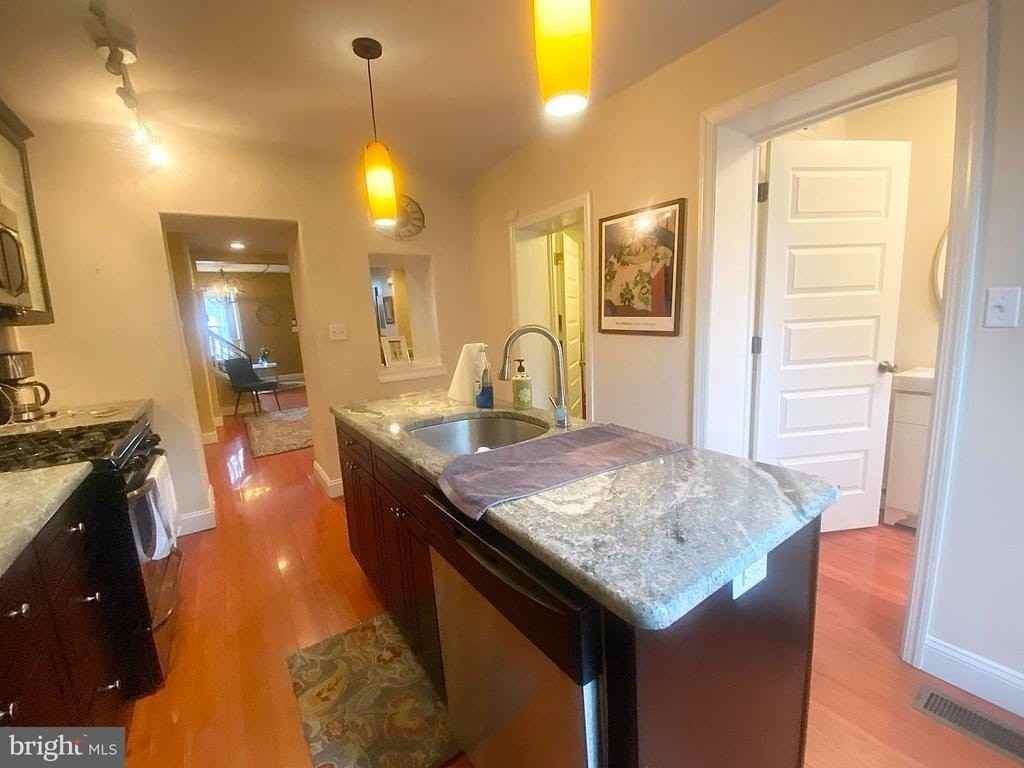 4323 Dexter St - Photo 7 of 23