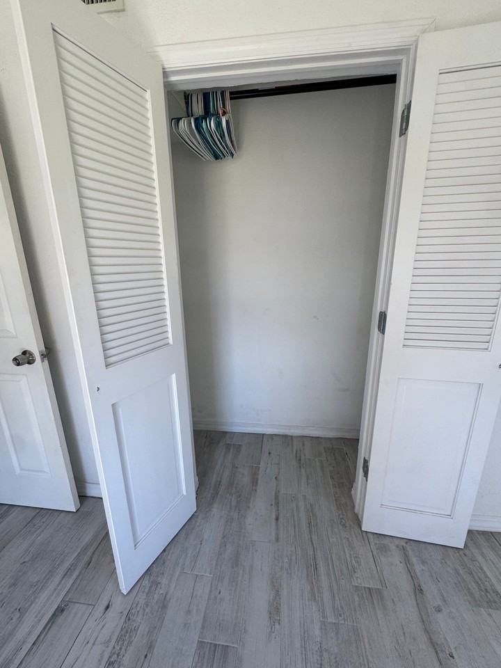 2361 Wiley St - Photo 3 of 18
