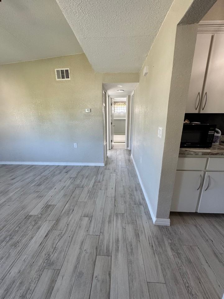 2361 Wiley St - Photo 7 of 18