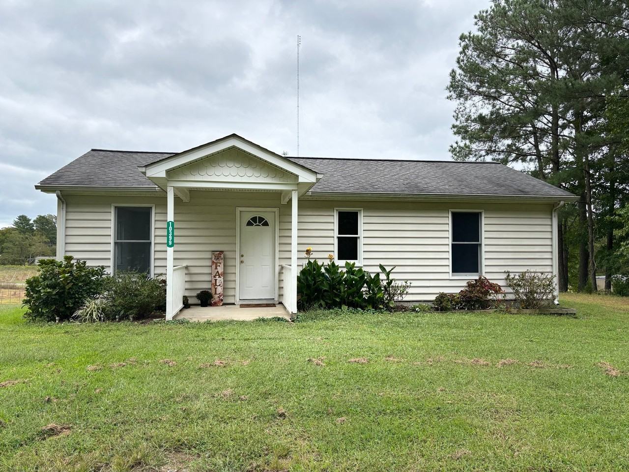 10399 Hope Cir - Photo 2 of 21