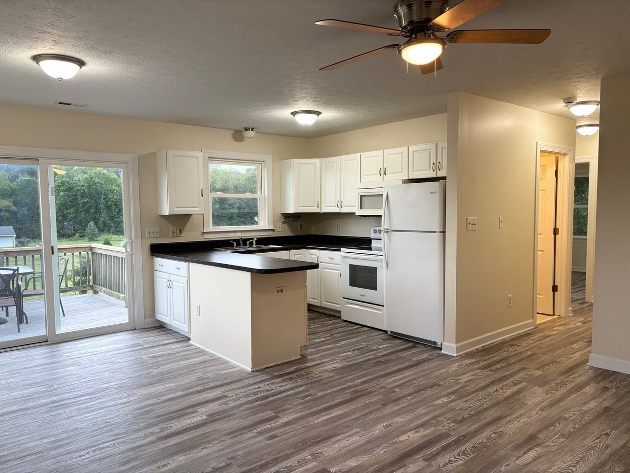 10399 Hope Cir - Photo 3 of 21