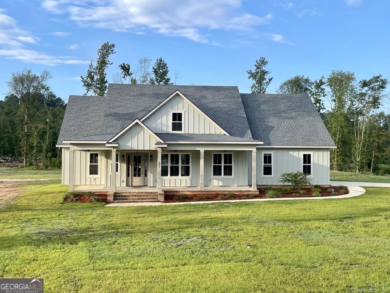 301 Jericho Ln - Photo 2 of 50
