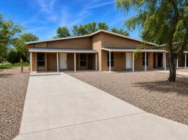 featured image of 300 W 9th St #B