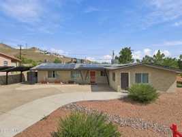 featured image of 4224 Hampshire Ln