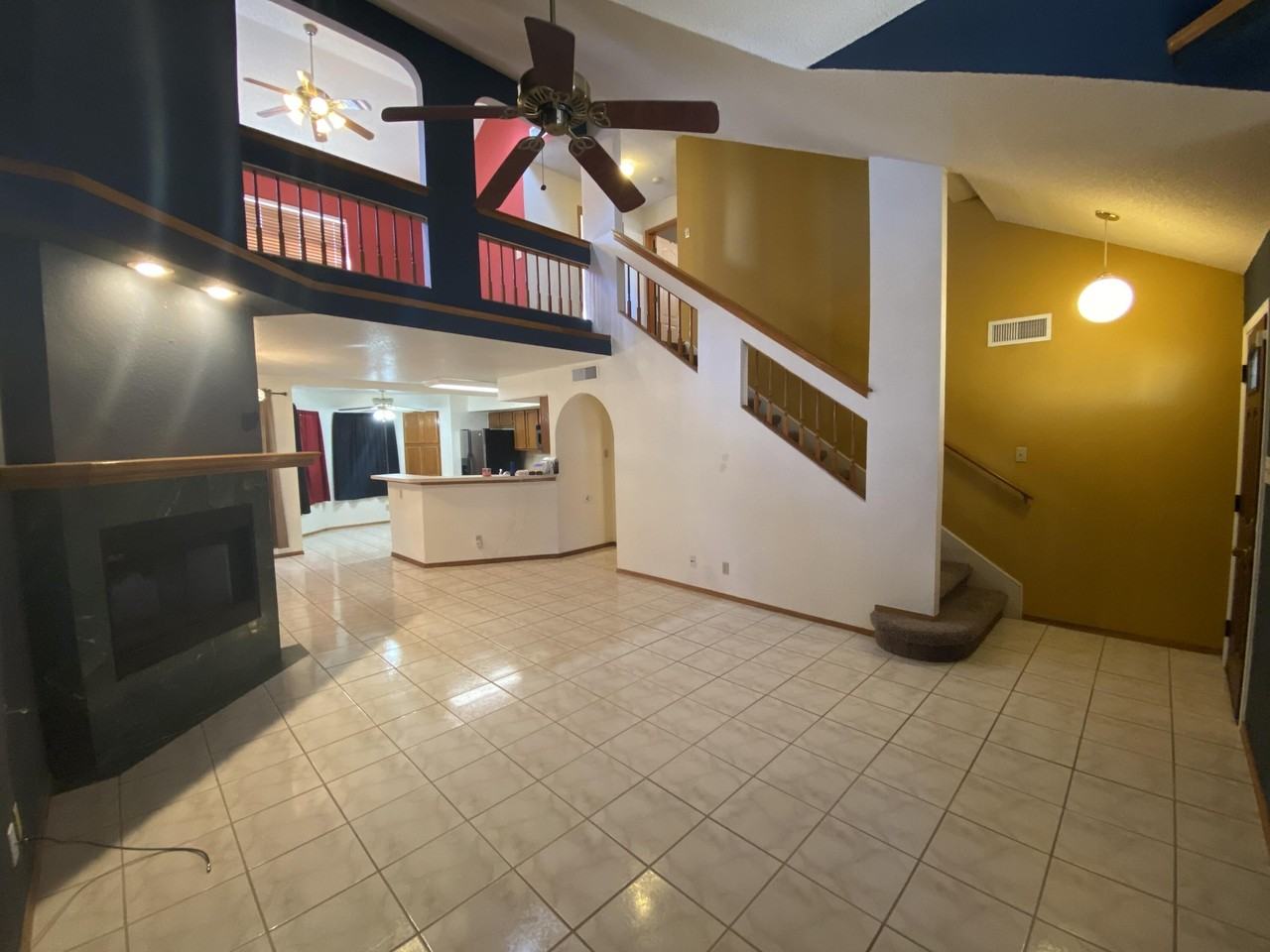 12076 Meadow Gate Dr - Photo 4 of 26
