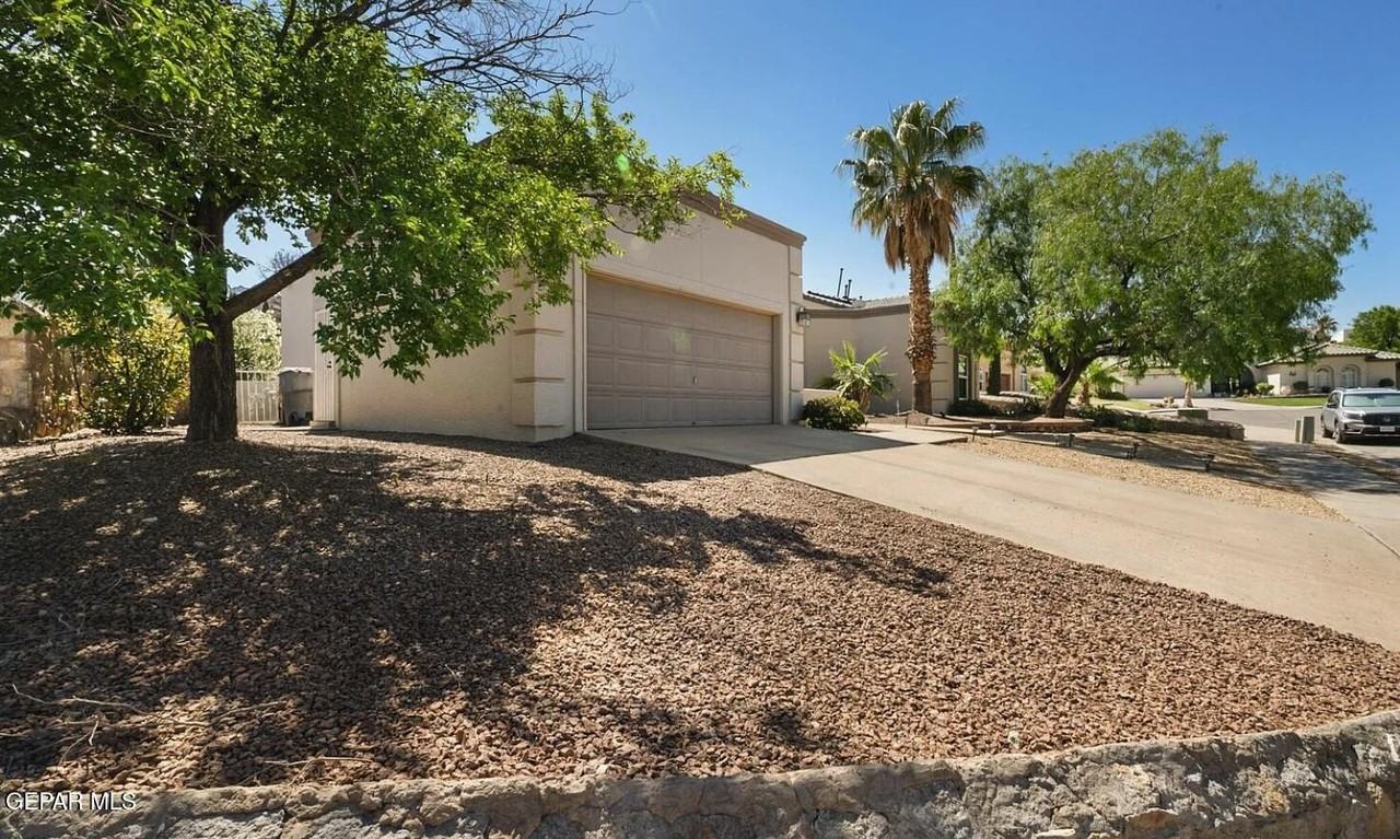 912 Los Pinos Way - Photo 2 of 35