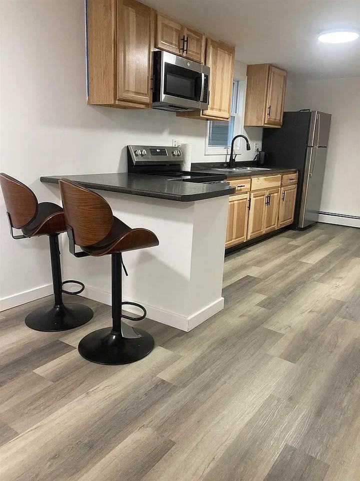 72 Plain St #3 - Photo 3 of 7