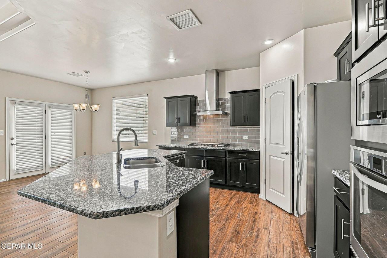 12328 Joe Gomez Ave - Photo 7 of 30