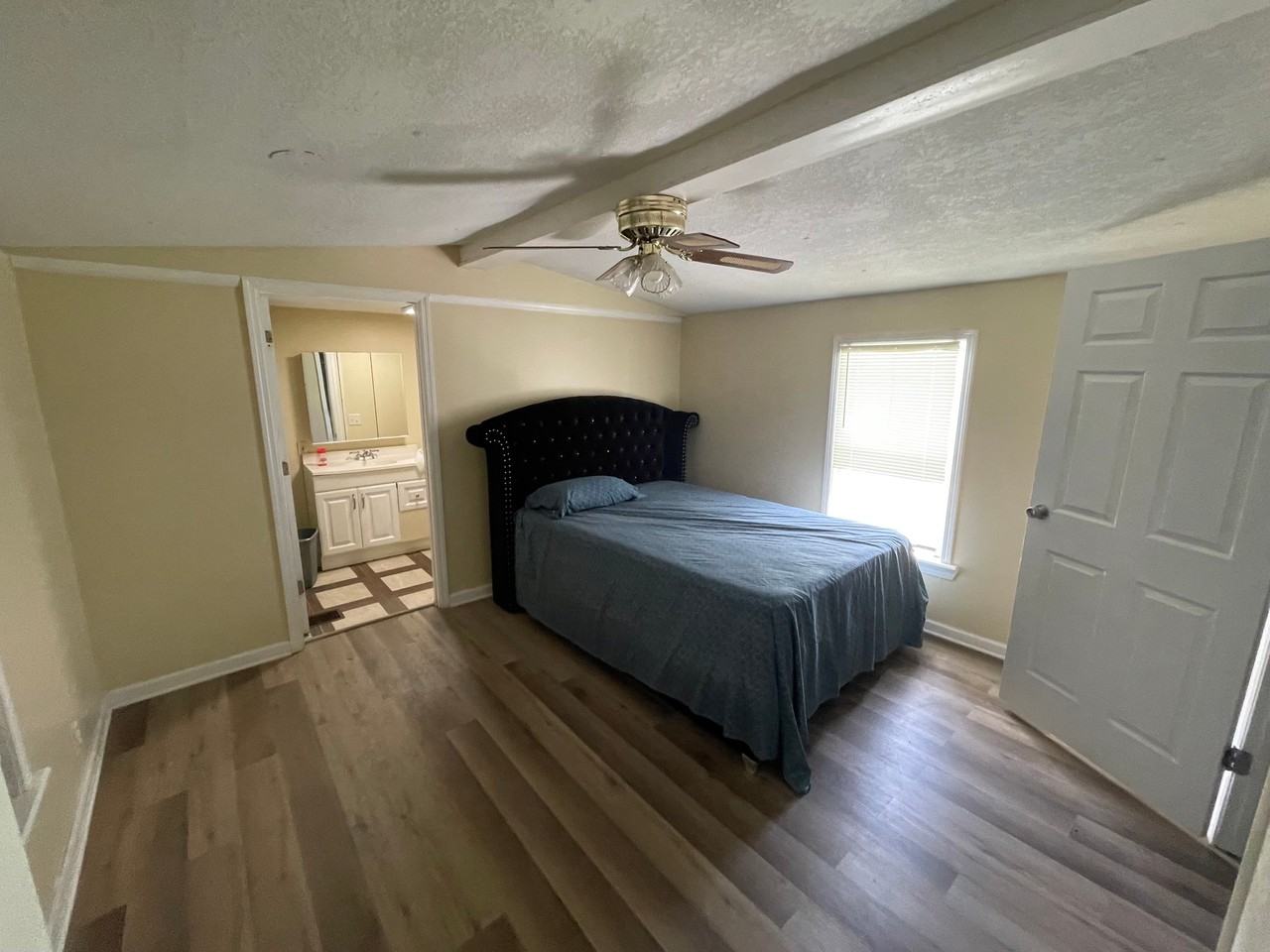 6121 Collins Rd #244 - Photo 2 of 9