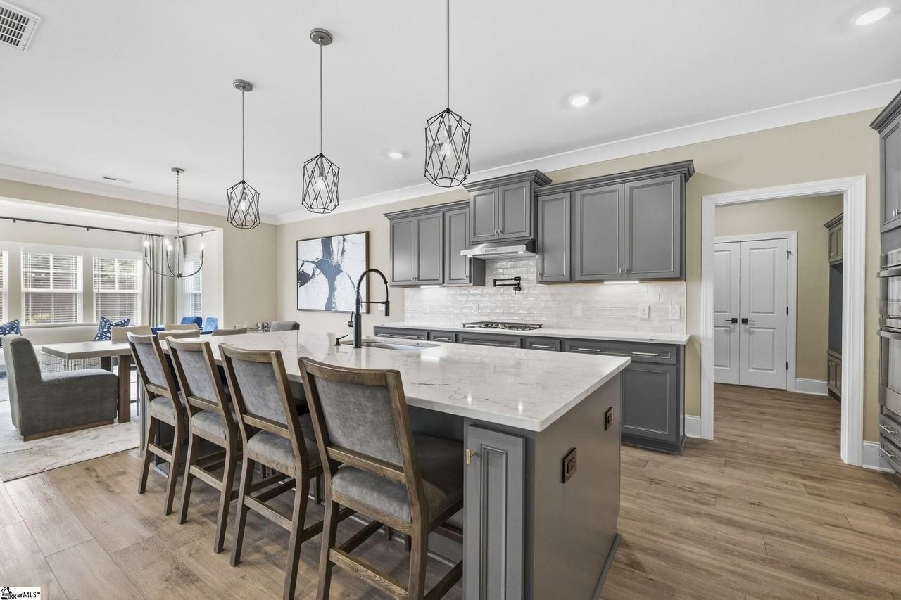 103 Giannelli Way - Photo 6 of 48