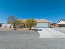 featured image of 4970 Honey Locust Dr