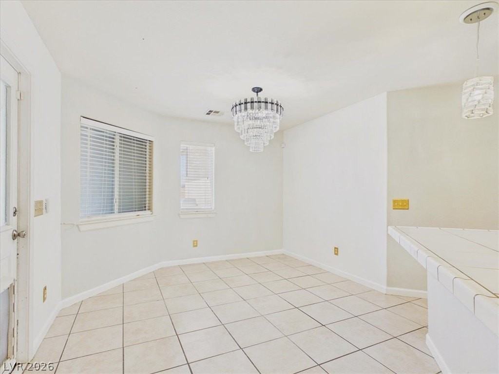 4970 Honey Locust Dr - Photo 7 of 50