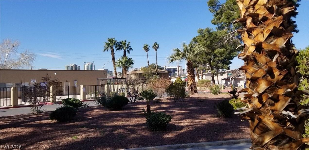 3995 Visby Ln - Photo 4 of 24