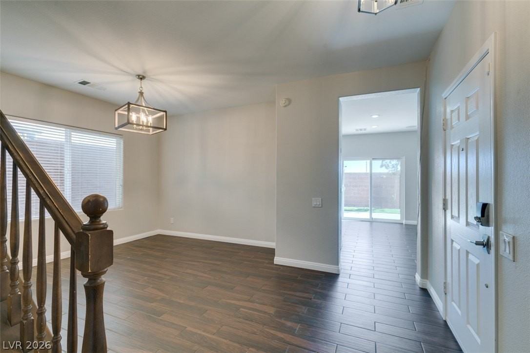 718 Sand Primrose St - Photo 4 of 38