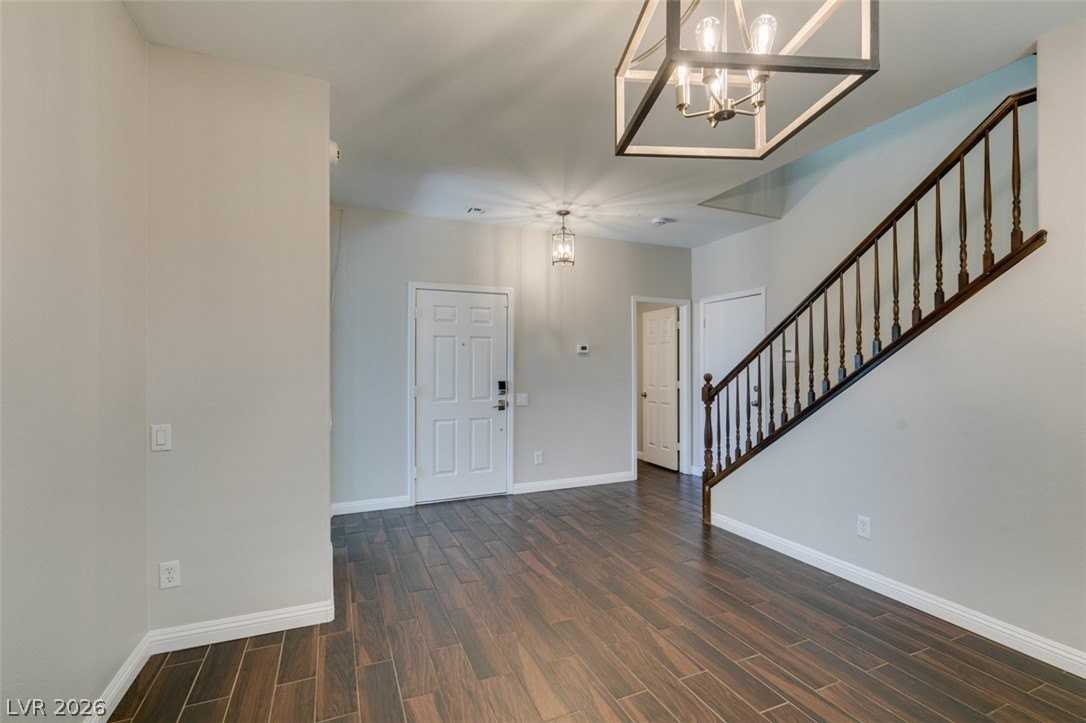 718 Sand Primrose St - Photo 6 of 38