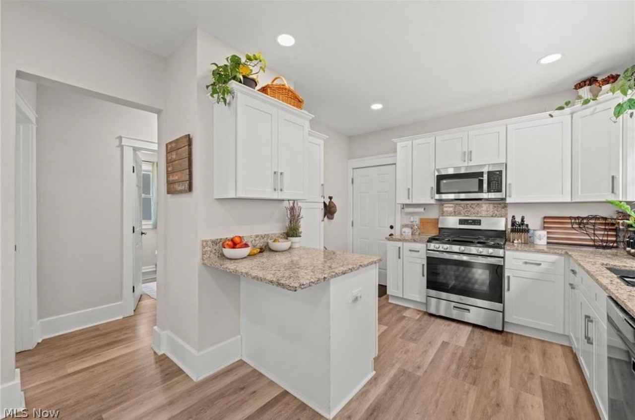 3712 Pershing Ave - Photo 7 of 18