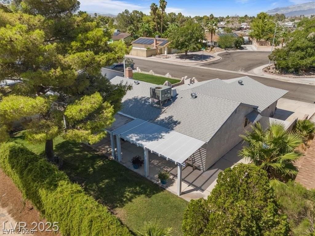 6413 Roy Rogers Dr - Photo 7 of 50