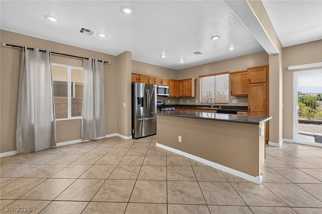 8105 Celina Hills St - Photo 7 of 34