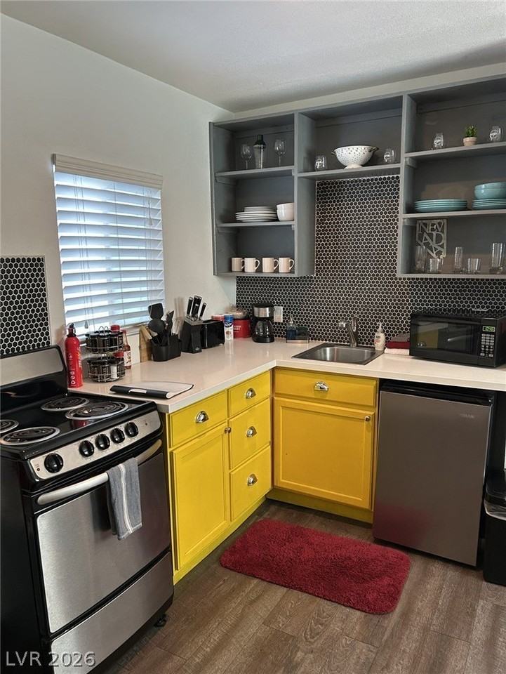 308 S 10th St #B - Photo 7 of 17