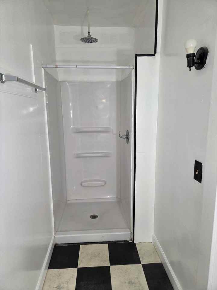 648 Winthrop St #A - Photo 7 of 7