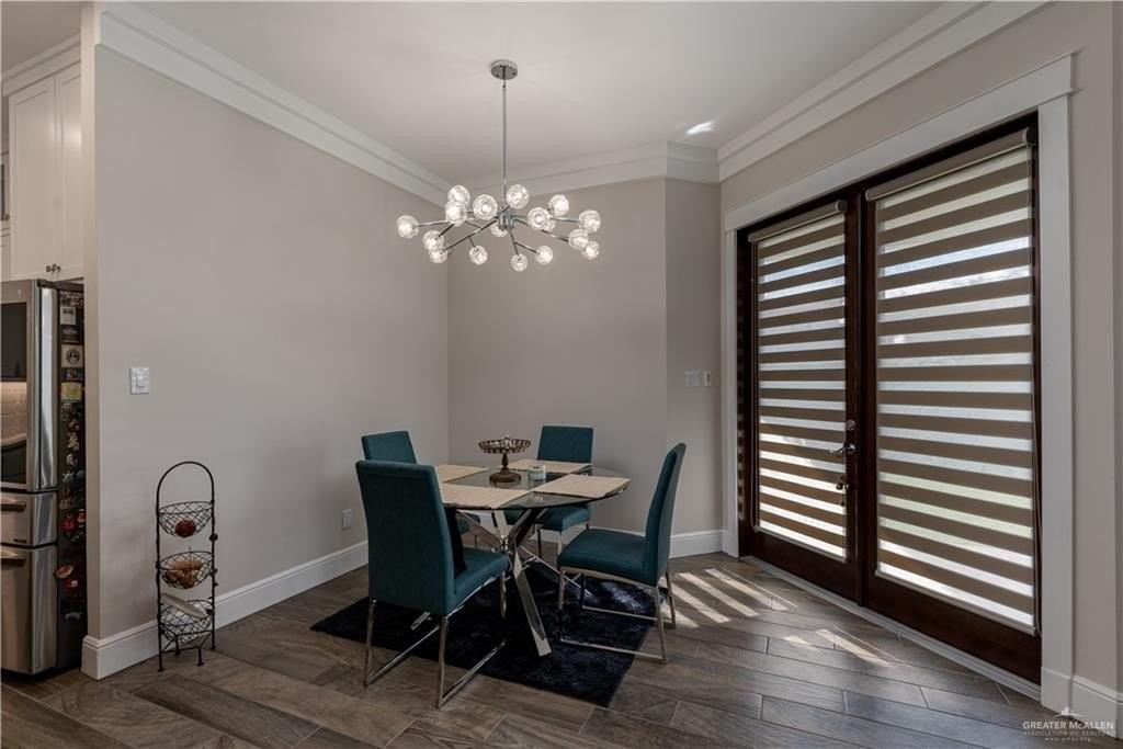 321 Cornell Ave - Photo 6 of 27