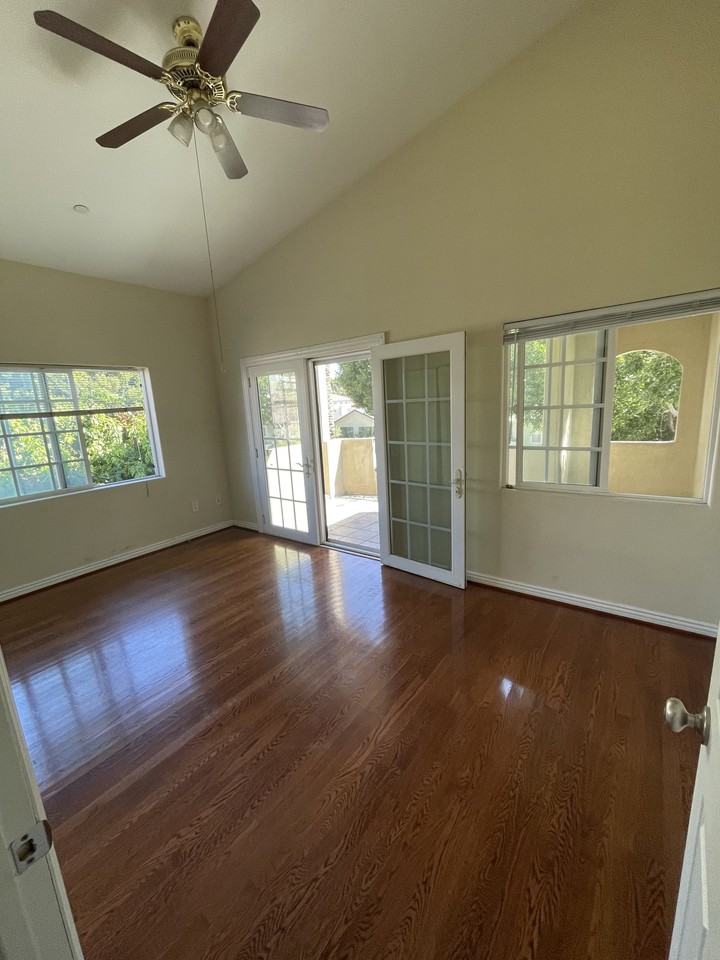 4045 Tilden Ave - Photo 2 of 6