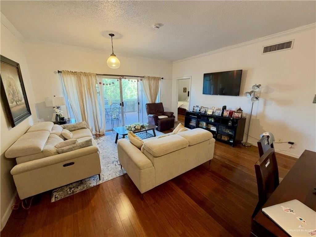 600 Wichita Ave #305 - Photo 3 of 17