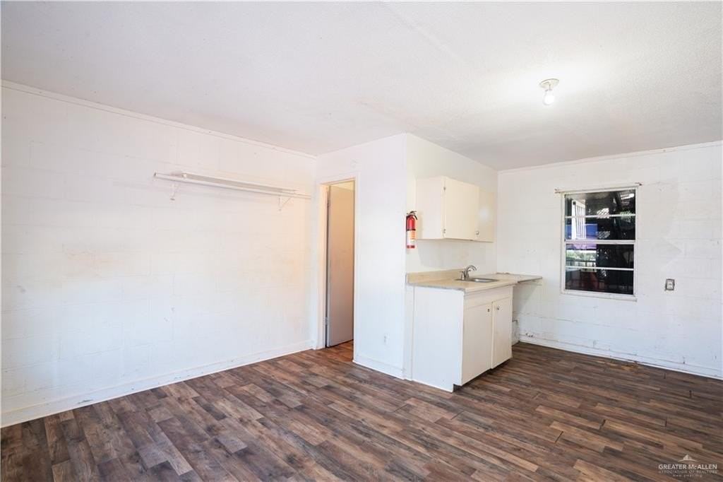 130 N Texas Ave #8 - Photo 5 of 9