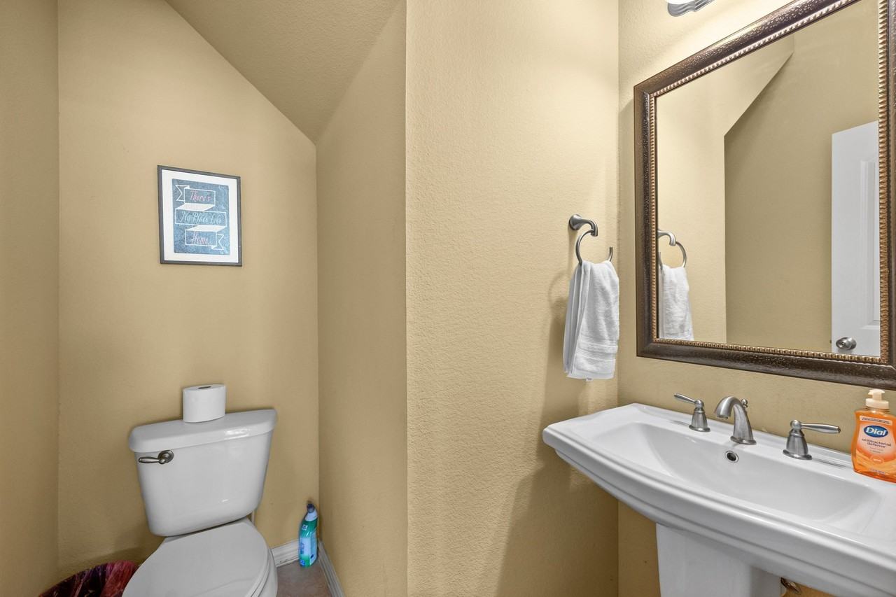2269 Salado Dr - Photo 5 of 13