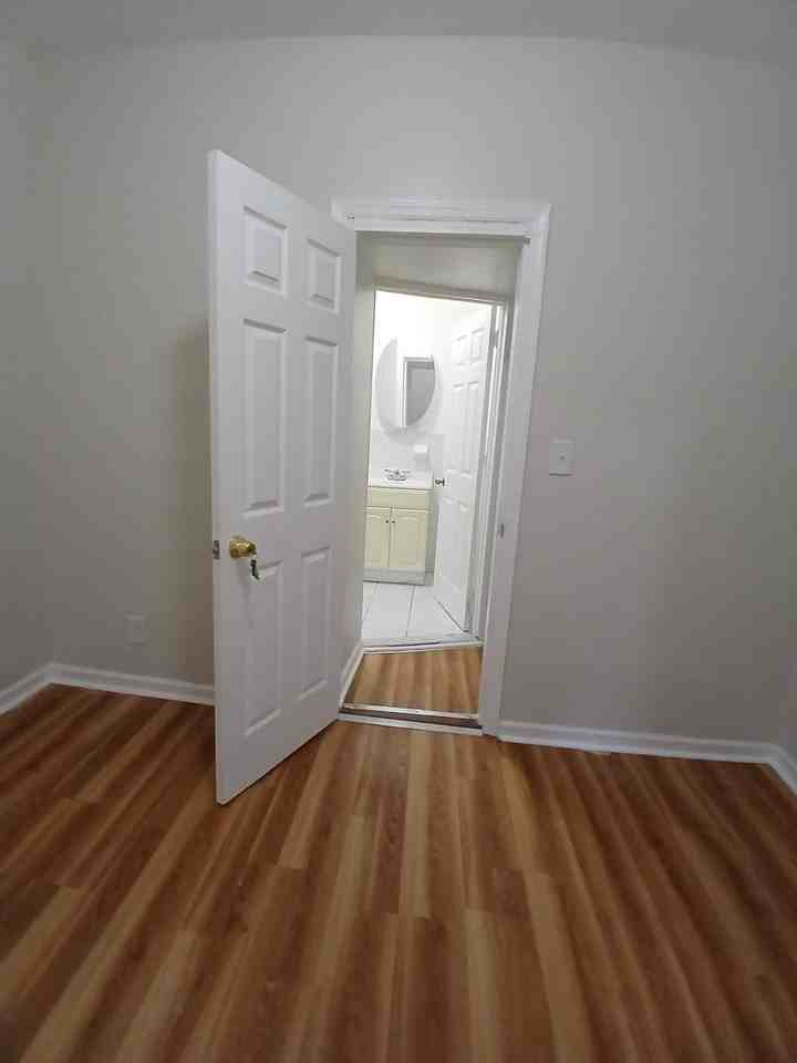1 Undisclosed #2ndFL - Photo 4 of 11