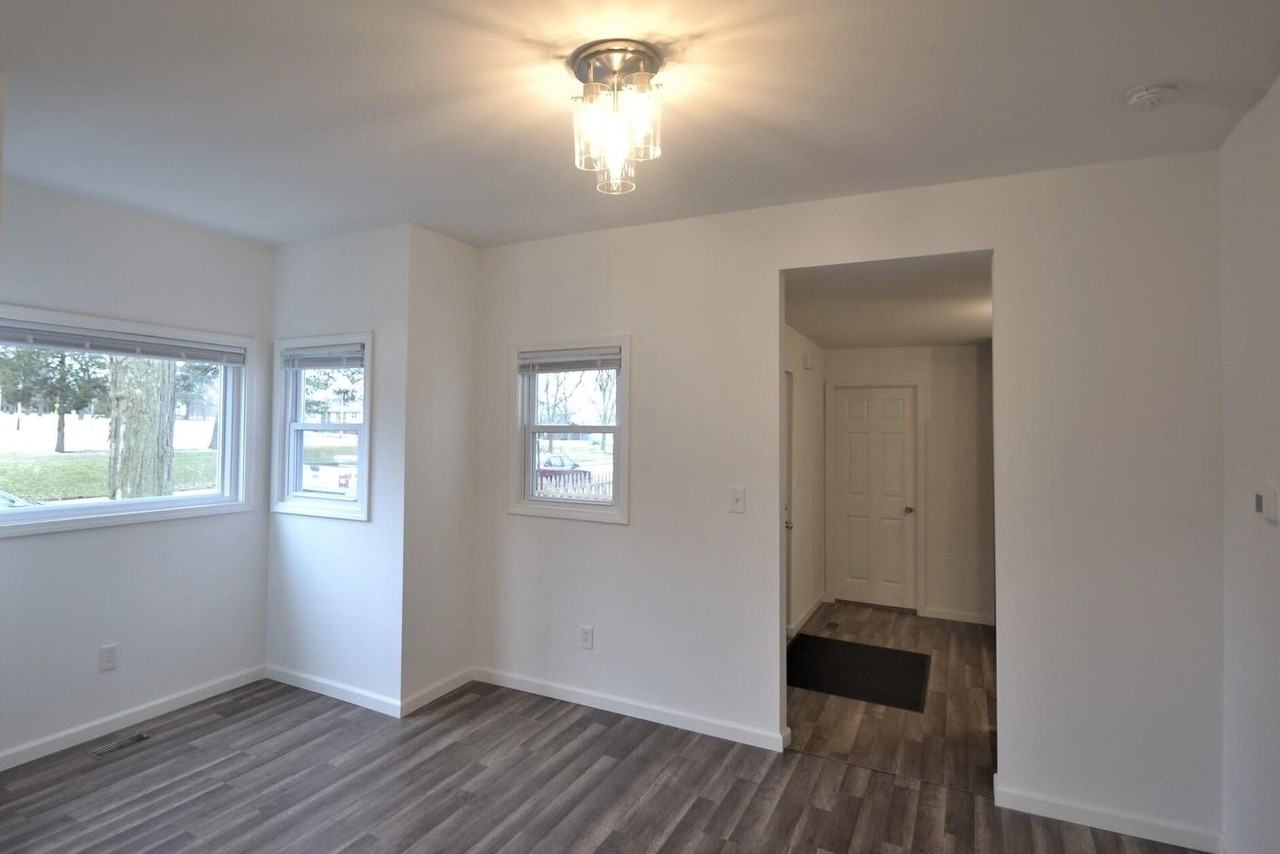 610 Union St #1 - Photo 3 of 21