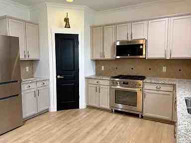 8145 Hovingham Way - Photo 2 of 20