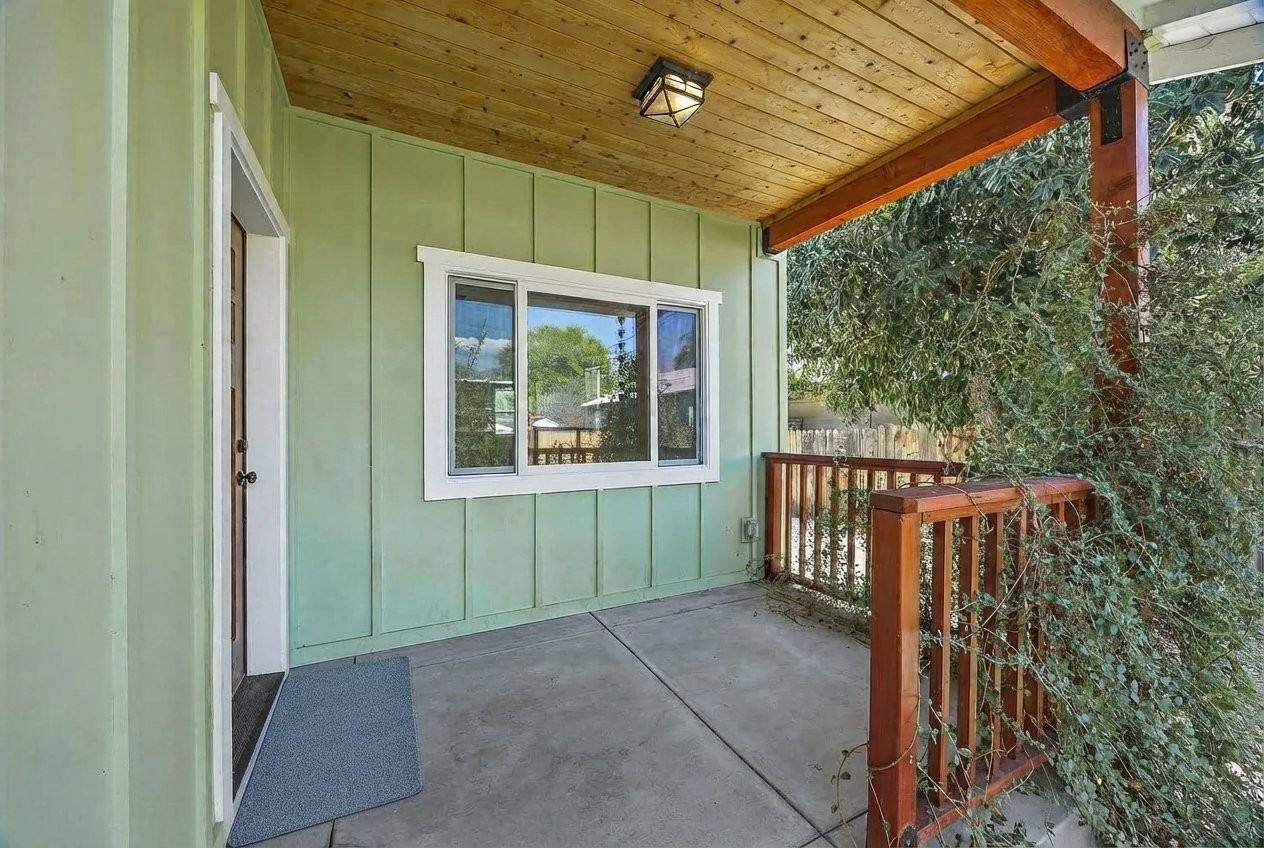 324 W Lime Ave - Photo 2 of 20