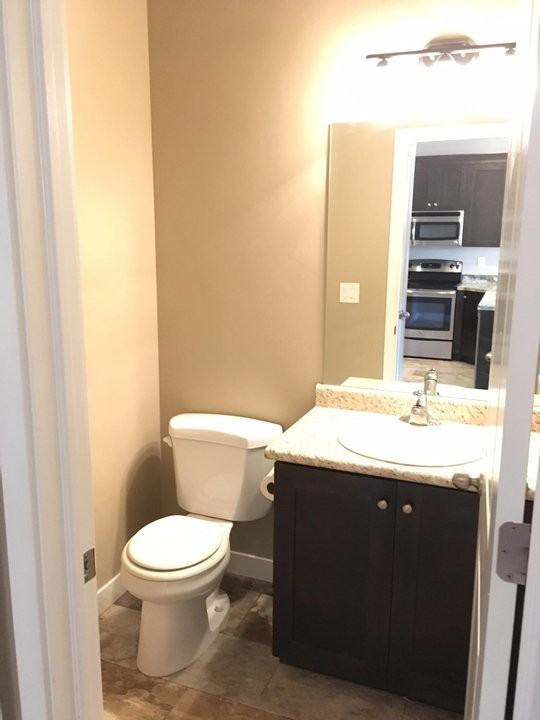 9615 N St - Photo 4 of 17