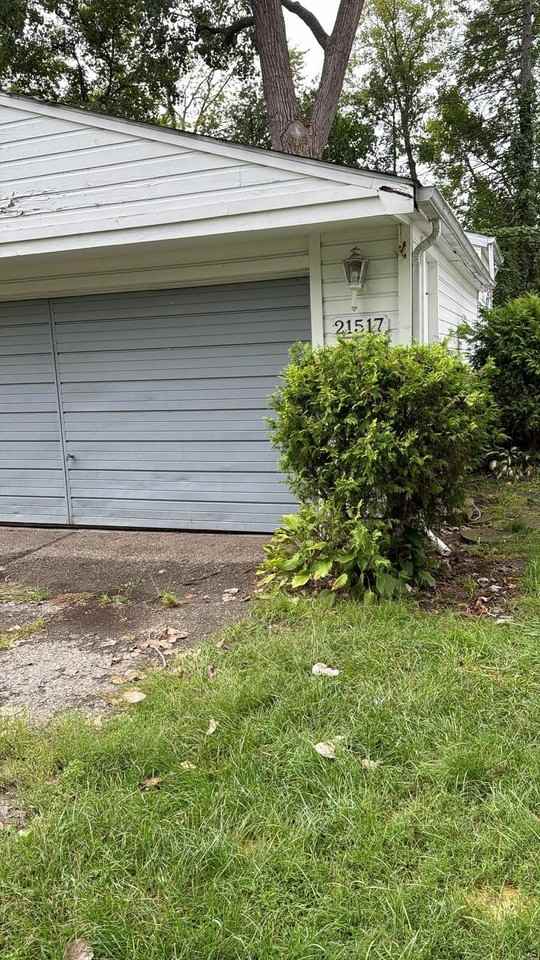 21517 Jacksonville St - Photo 2 of 17