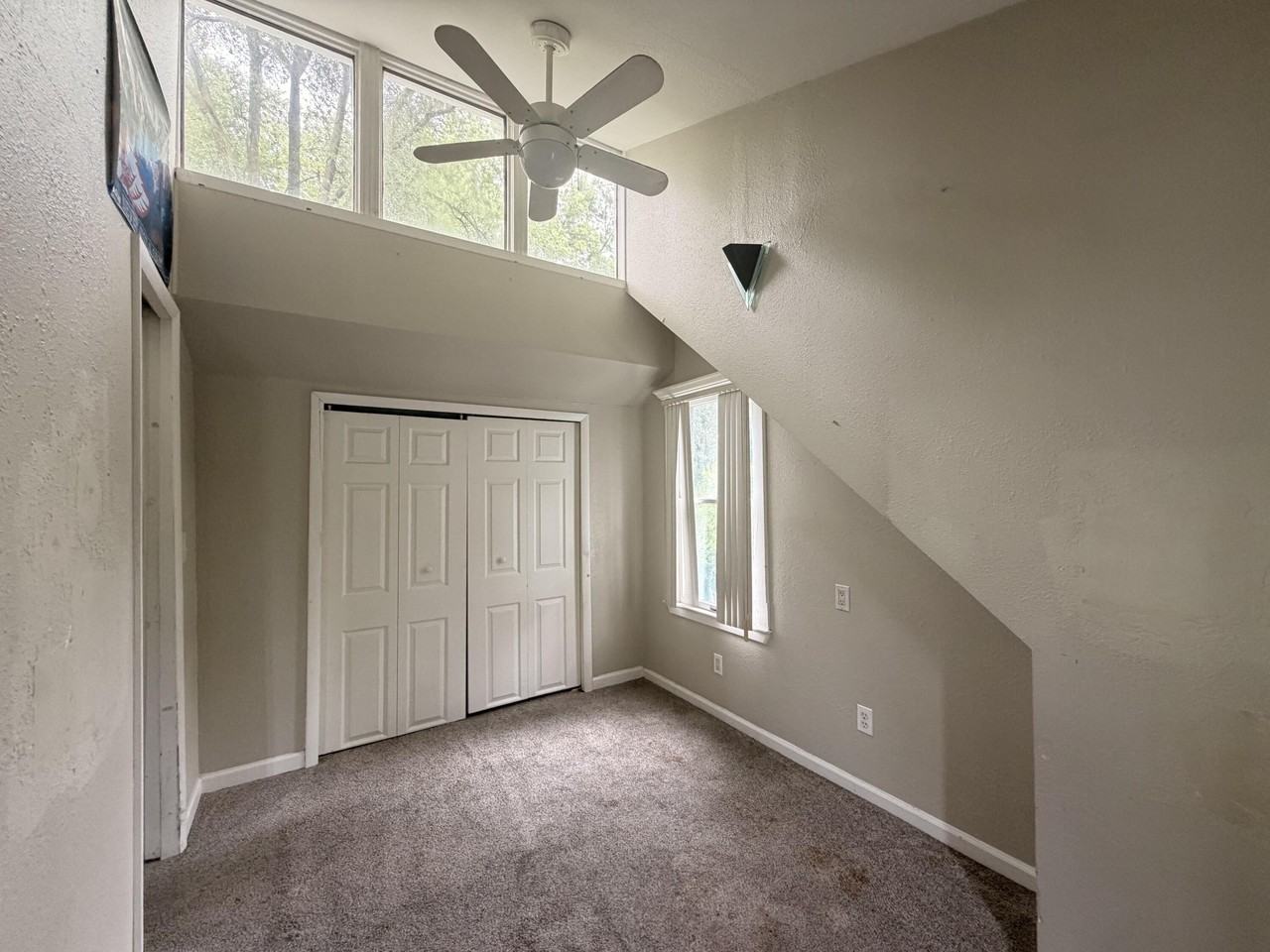 21517 Jacksonville St - Photo 5 of 17