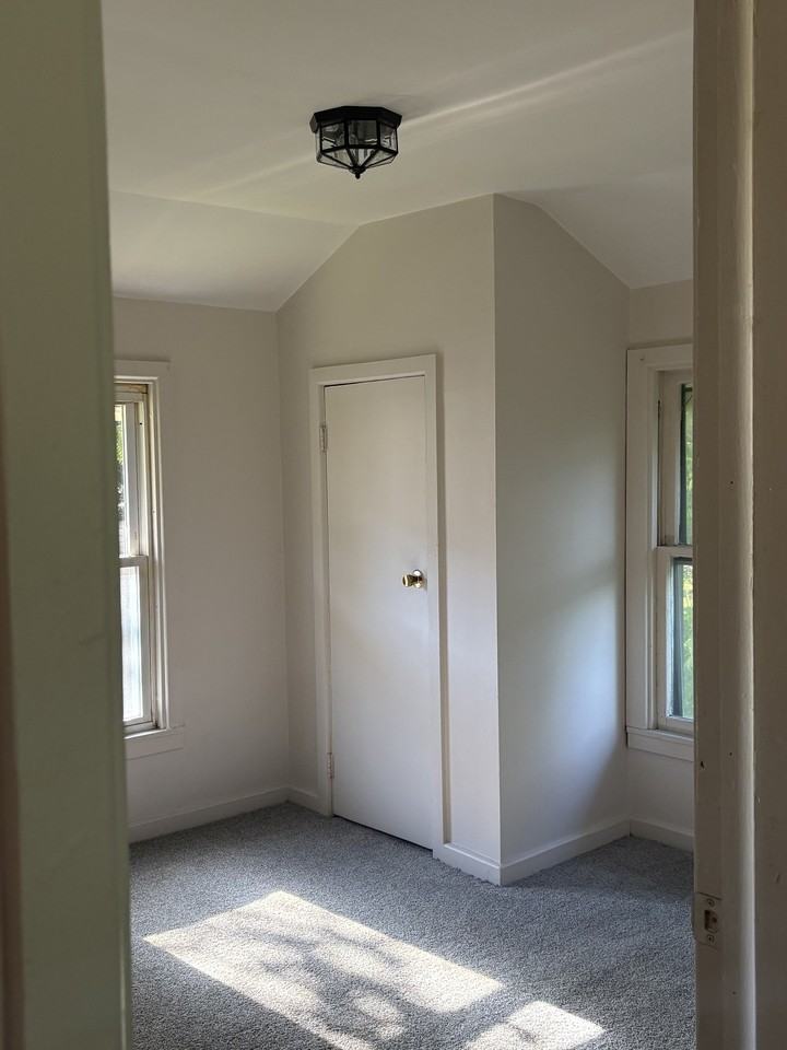 1221 W Main St #1225 - Photo 7 of 9